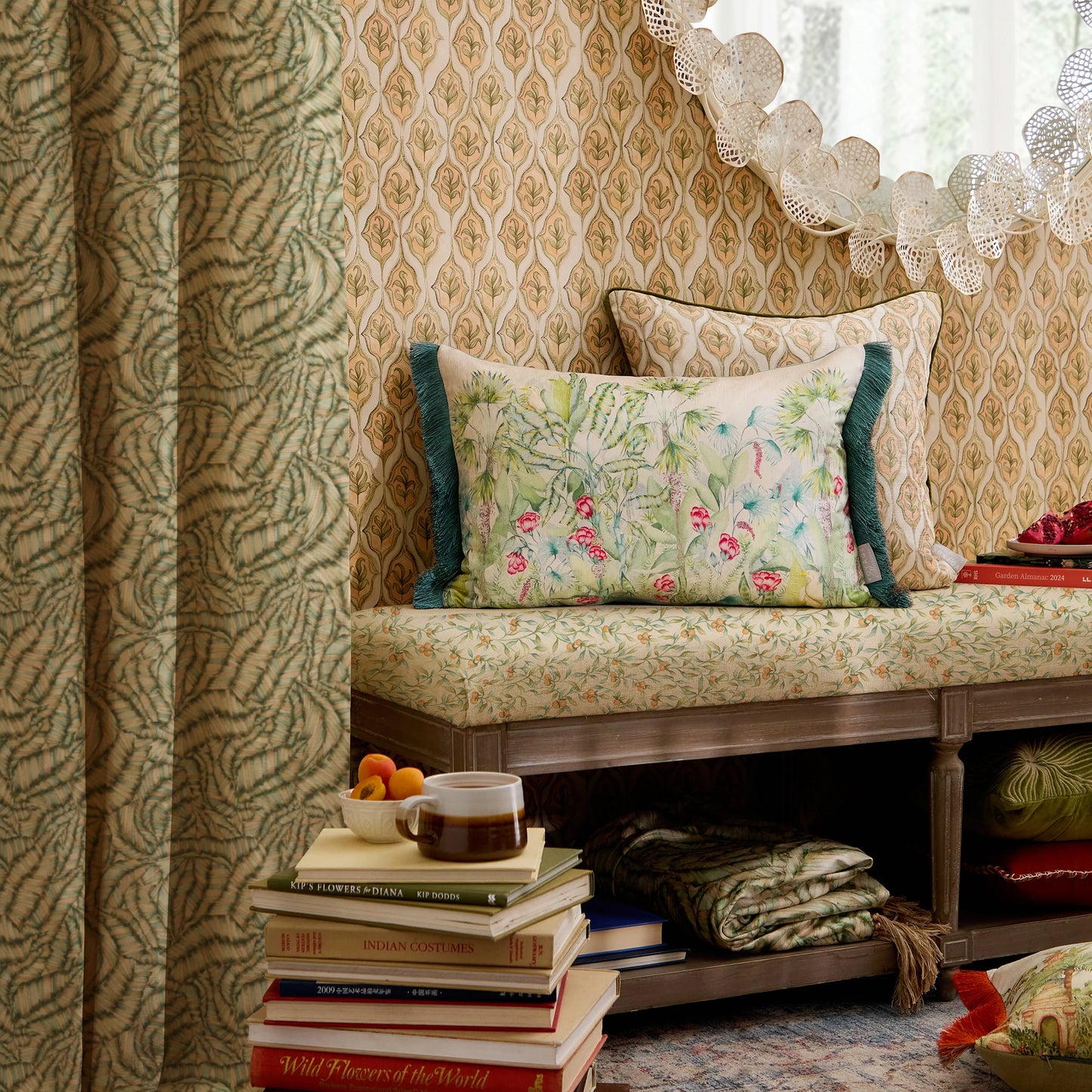 Mangrove Printed Velvet Cushion – Green