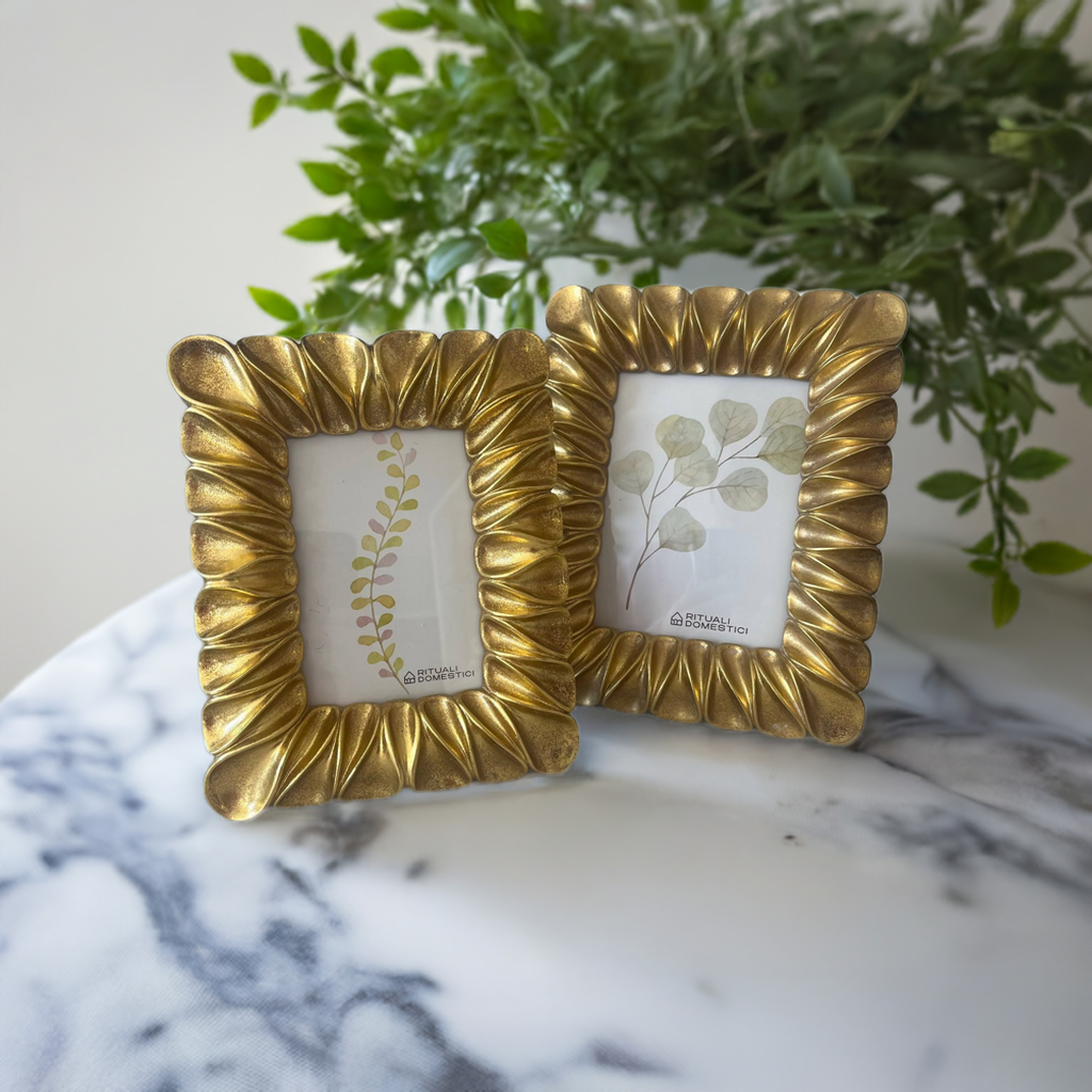 Medium Gold Pleated Photo Frame