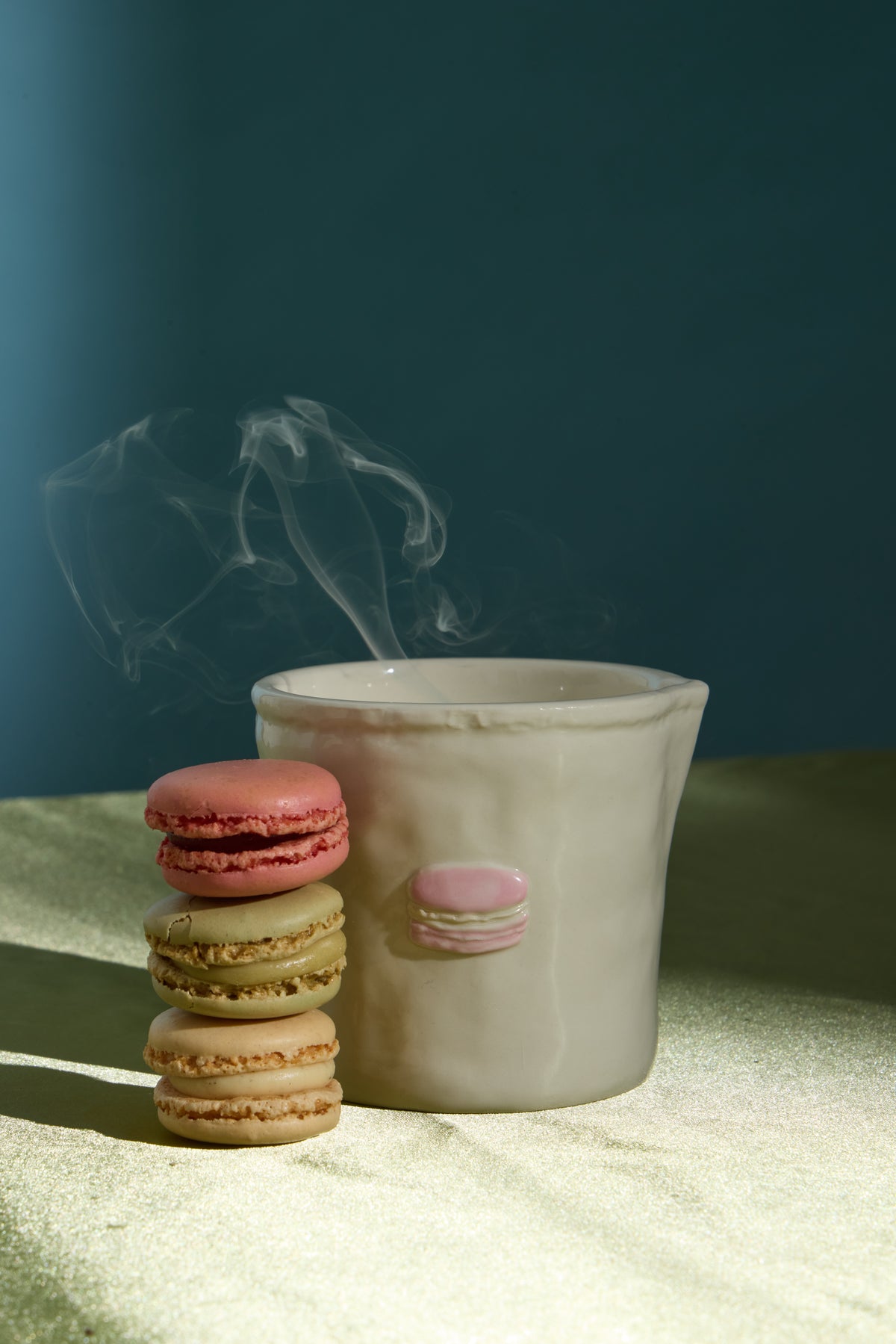 Bistro Macaron Embossed Ceramic Candle - Amber & Pistachio