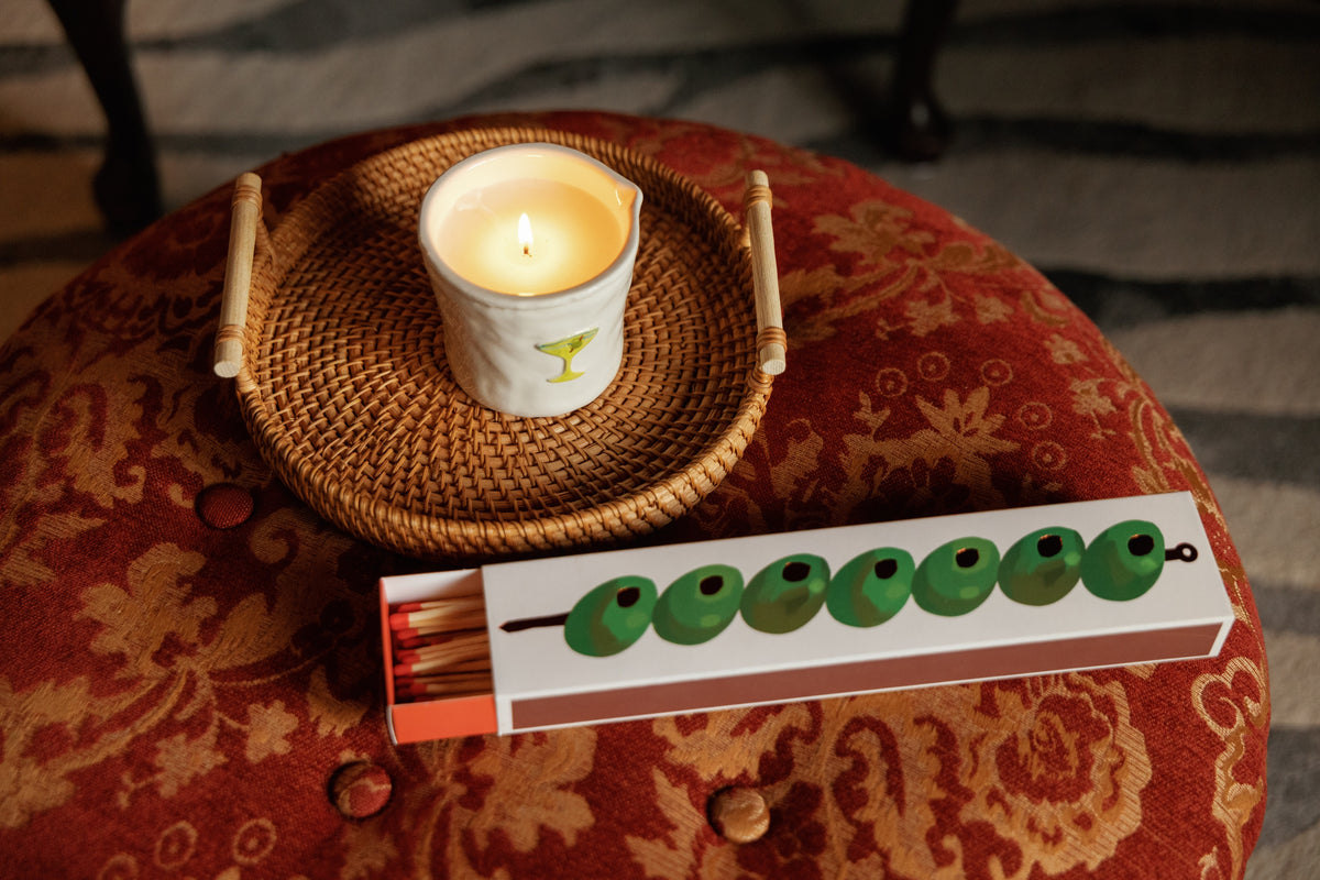 Bistro Martini Embossed Ceramic Candle - Lemon & Violet