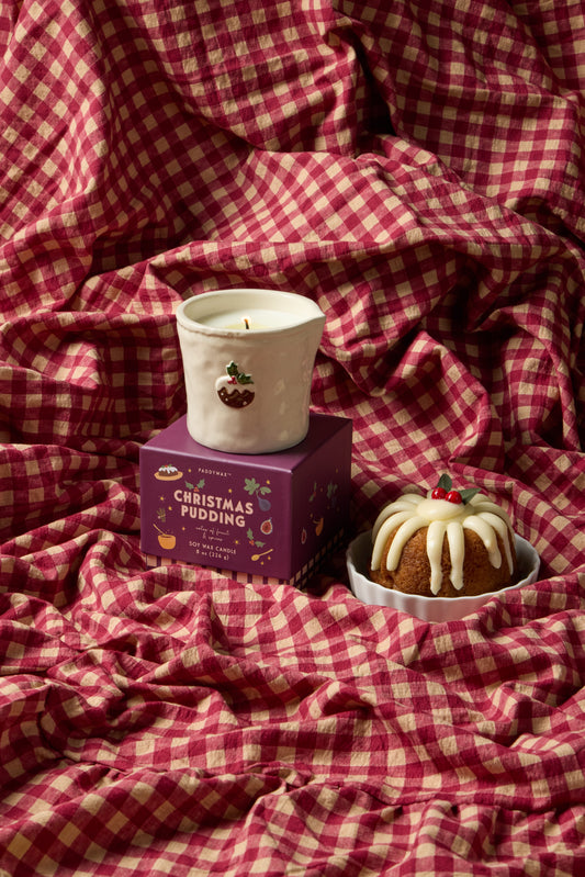 Bistro Christmas Pudding Embossed Ceramic Candle - Fruit & Spices