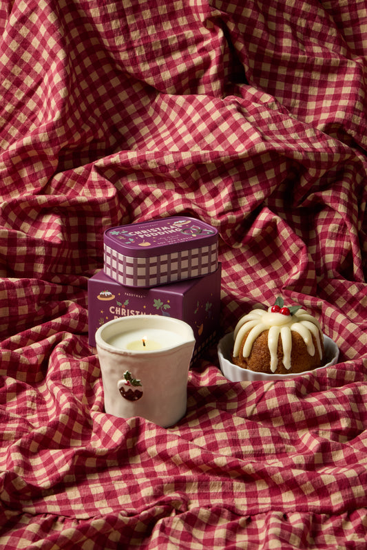 Bistro Christmas Pudding Printed Tin Candle - Fruit & Spices