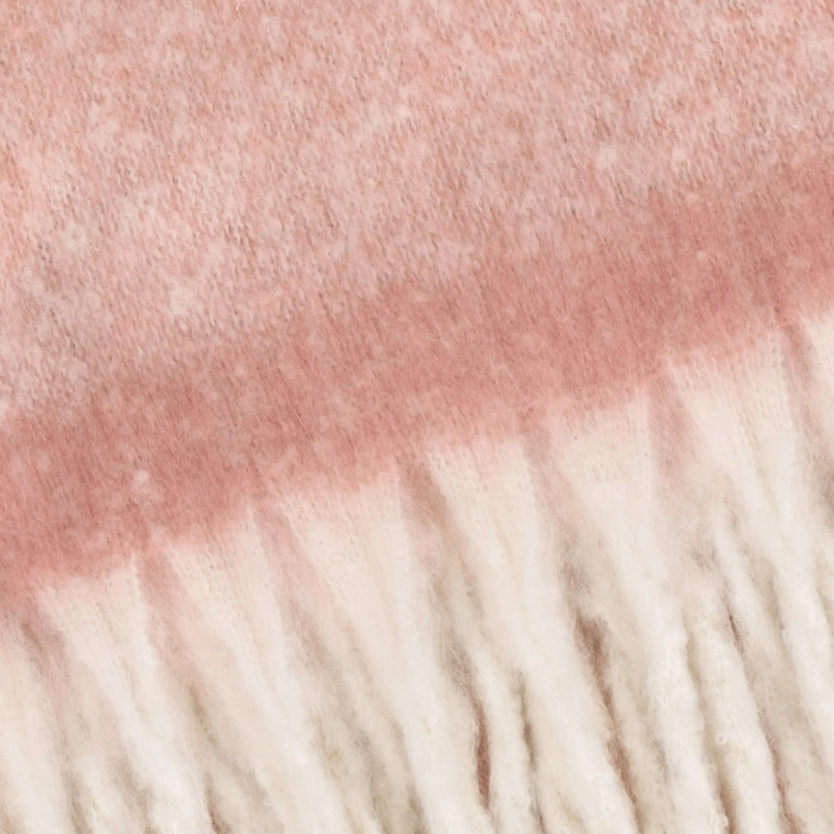 Cozy Woven Tasselled Throw – Pink
