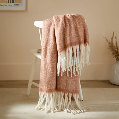 Cozy Woven Tasselled Throw – Rust