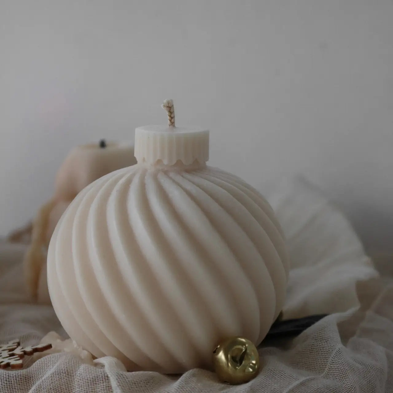 Large Bauble Candle