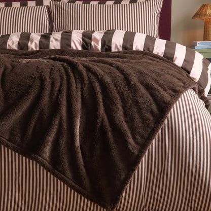Double Sided Faux-Fur Throw - Chocolate