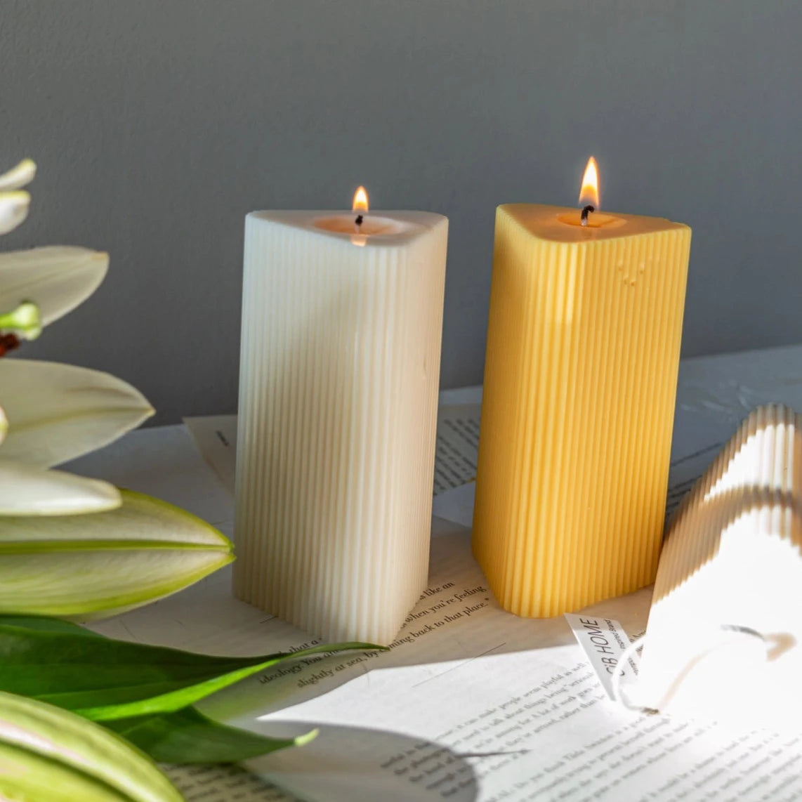 Scented Small Triangular Ribbed Candle