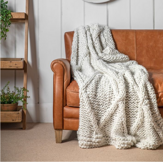 Cable Knit Diamond Throw - Cream