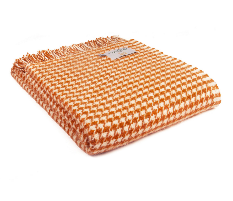 Tweedmill Pumpkin & White Houndstooth Throw