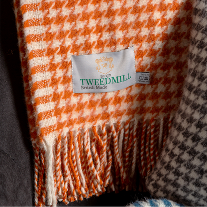 Tweedmill Pumpkin & White Houndstooth Throw