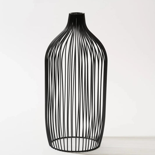 Tall Nala Outline Vase - Black